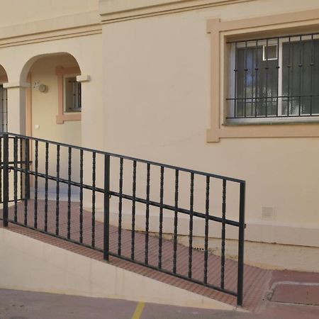 トレモリノスCarihuela Un Dormitorio Junto Al Marアパートメント エクステリア 写真