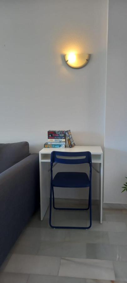 トレモリノスCarihuela Un Dormitorio Junto Al Marアパートメント エクステリア 写真